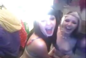 Video porno hard anal watch, doua fete fierbinti, camera fata prezinta