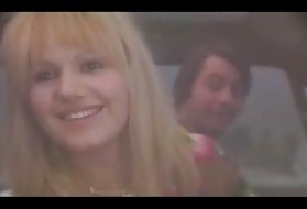 Clasic de film francez "nici o problemă" (1975) filme porno ani de război