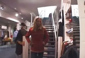 Mama rusia porno cumpărături publice porno cu o mare fund frumos