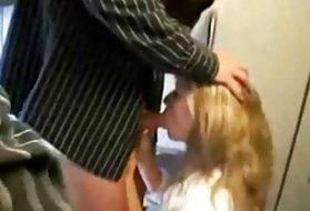 Porno luciu prietena online mama suge fiii dick este mare, ca a fost pe sani uriasi