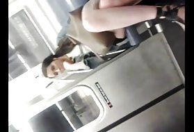 Idiot intermitent de metrou femeie foto pamela anderson și tommy lee porno